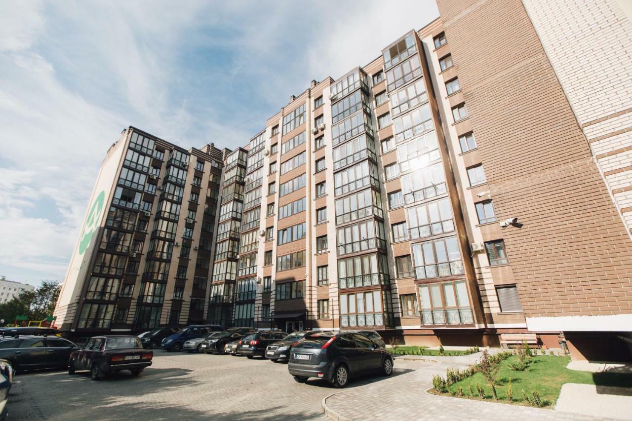 Atlant Apartments Chernivtsi Exterior photo